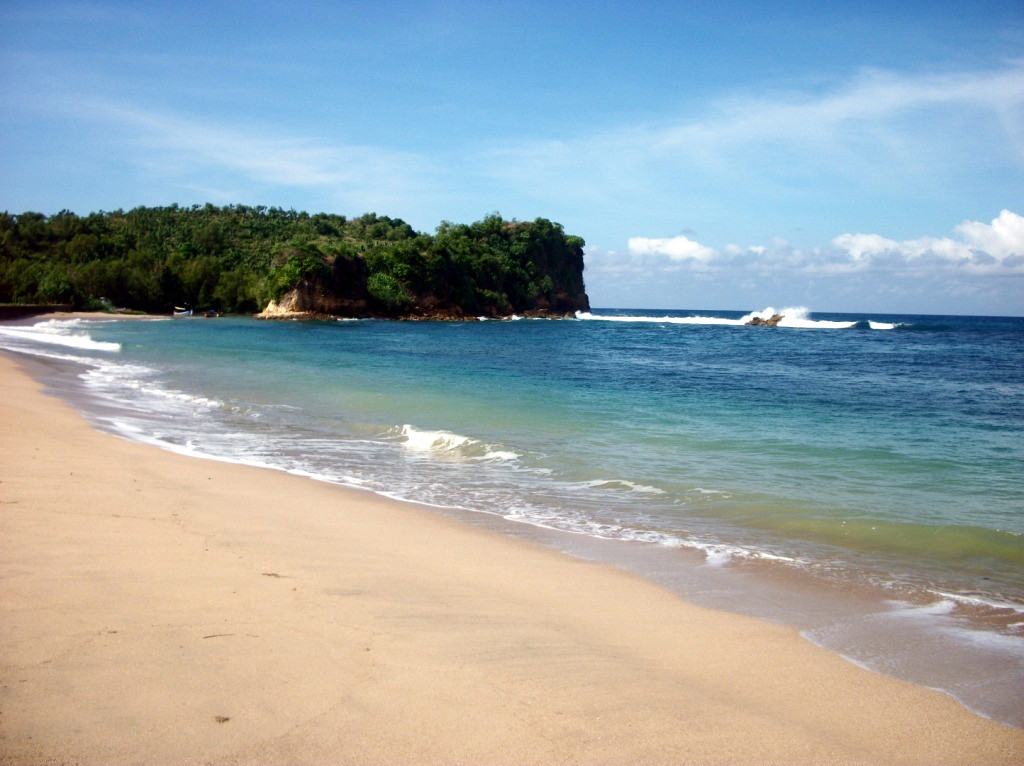 pantai tambakrejo Blitar