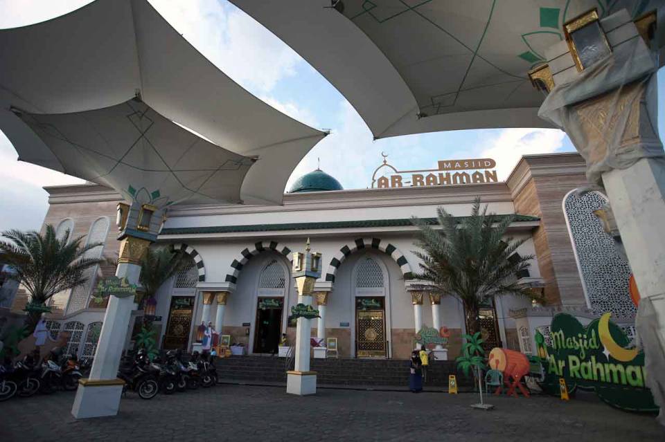 pesona masjid Ar Rahman Blitar