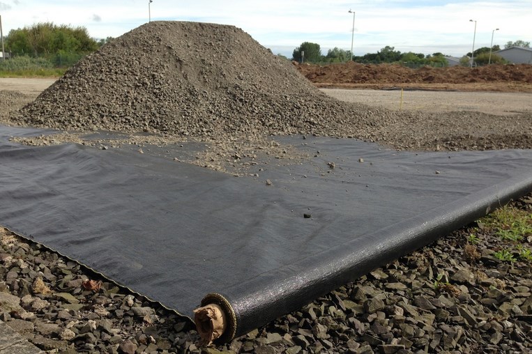 peran geotextile dalam konstruksi